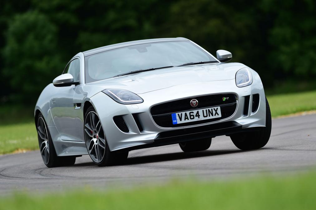 Used Jaguar F-Type - front cornering