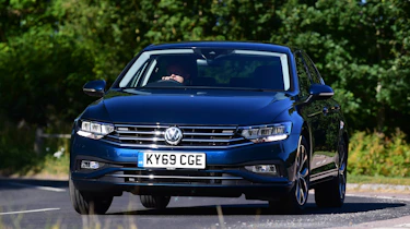 Volkswagen Passat - front cornering