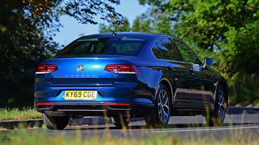 Volkswagen Passat - rear cornering