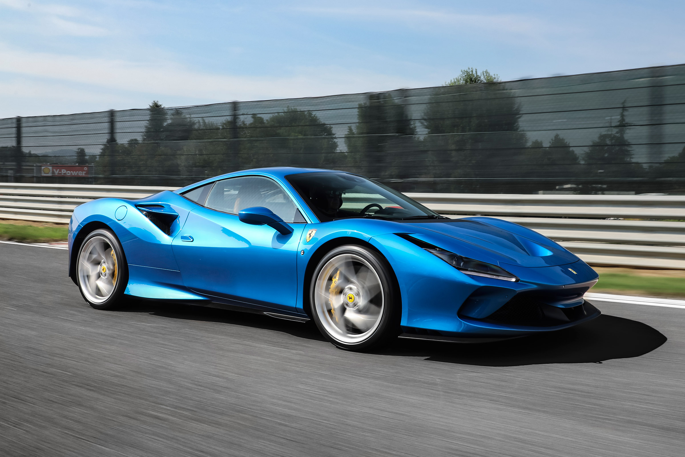 Ferrari F8 Tributo - front action