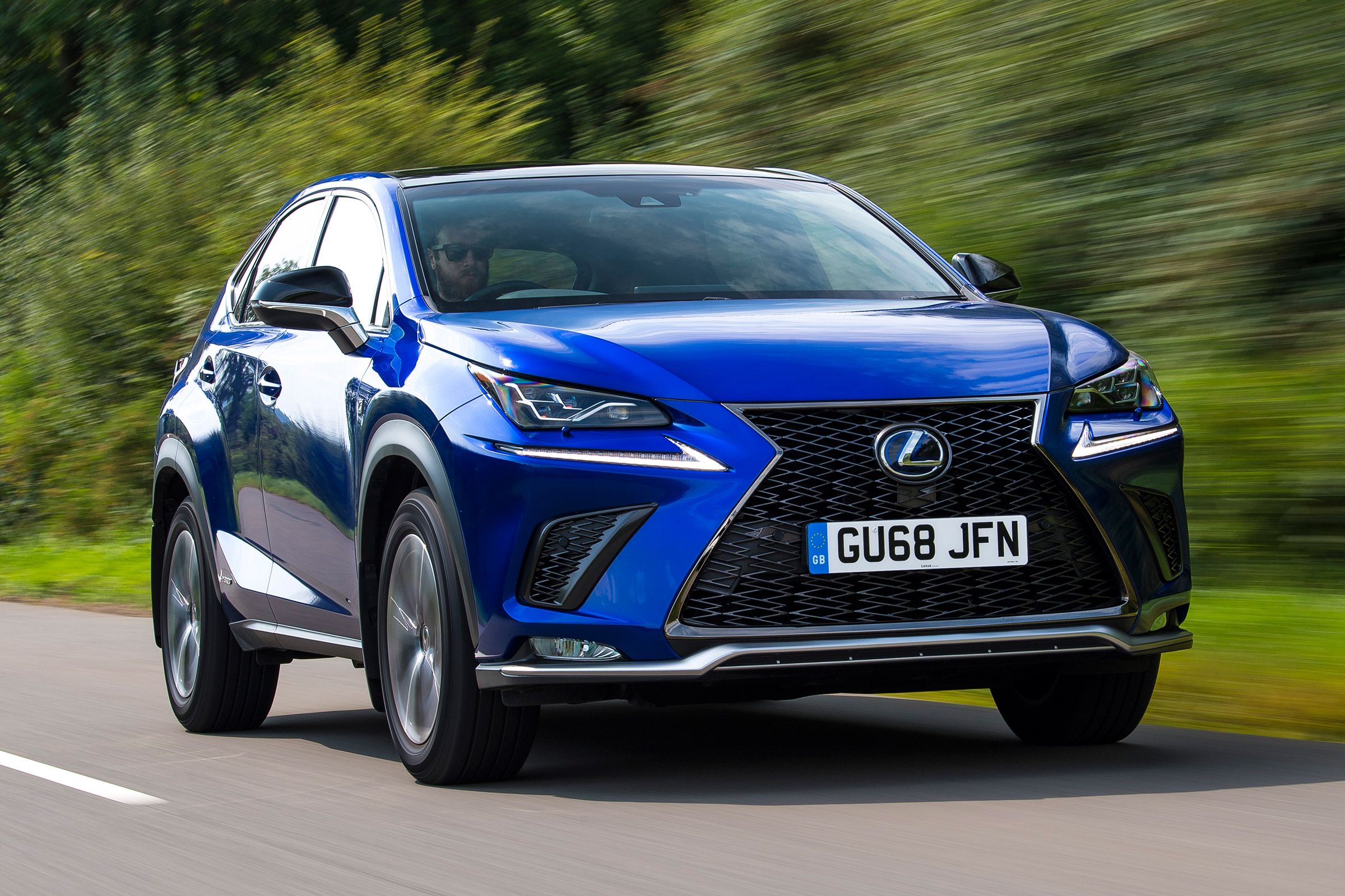 Lexus NX - front