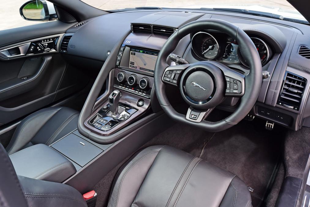 Used Jaguar F-Type - dash