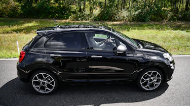 Fiat 500 X Sport - side