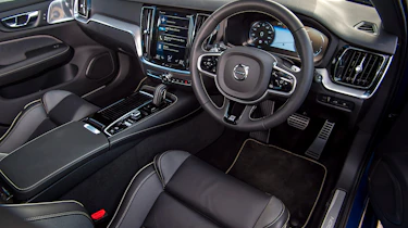Volvo V60 T8 Twin Engine - cabin