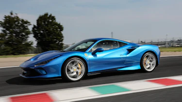 Ferrari F8 Tributo - side action