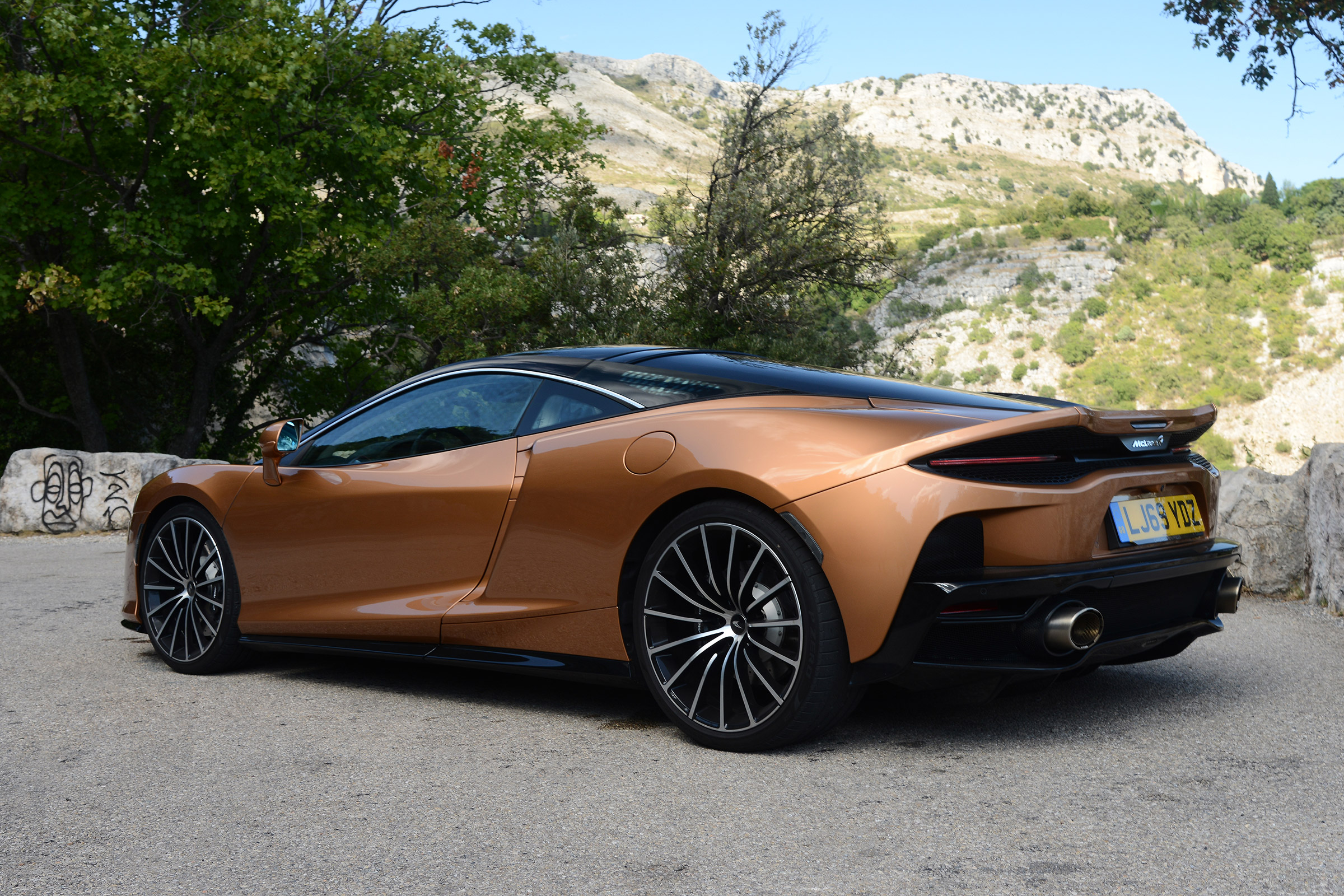 McLaren GT - rear static