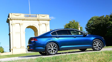 Volkswagen Passat - rear static