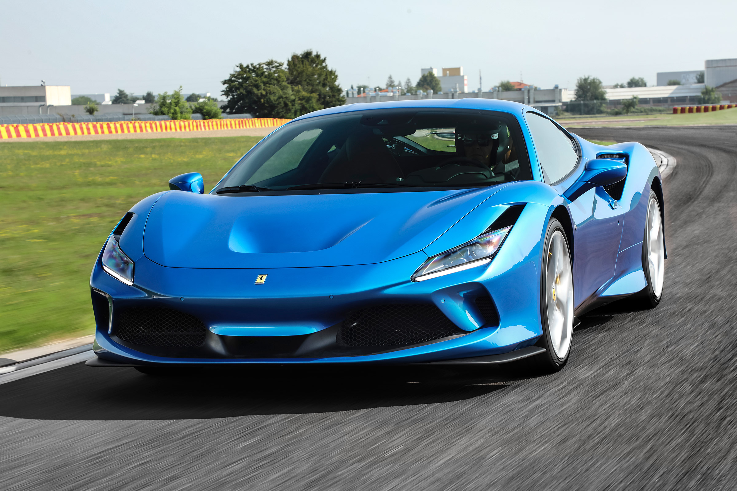 Ferrari F8 Tributo - front track