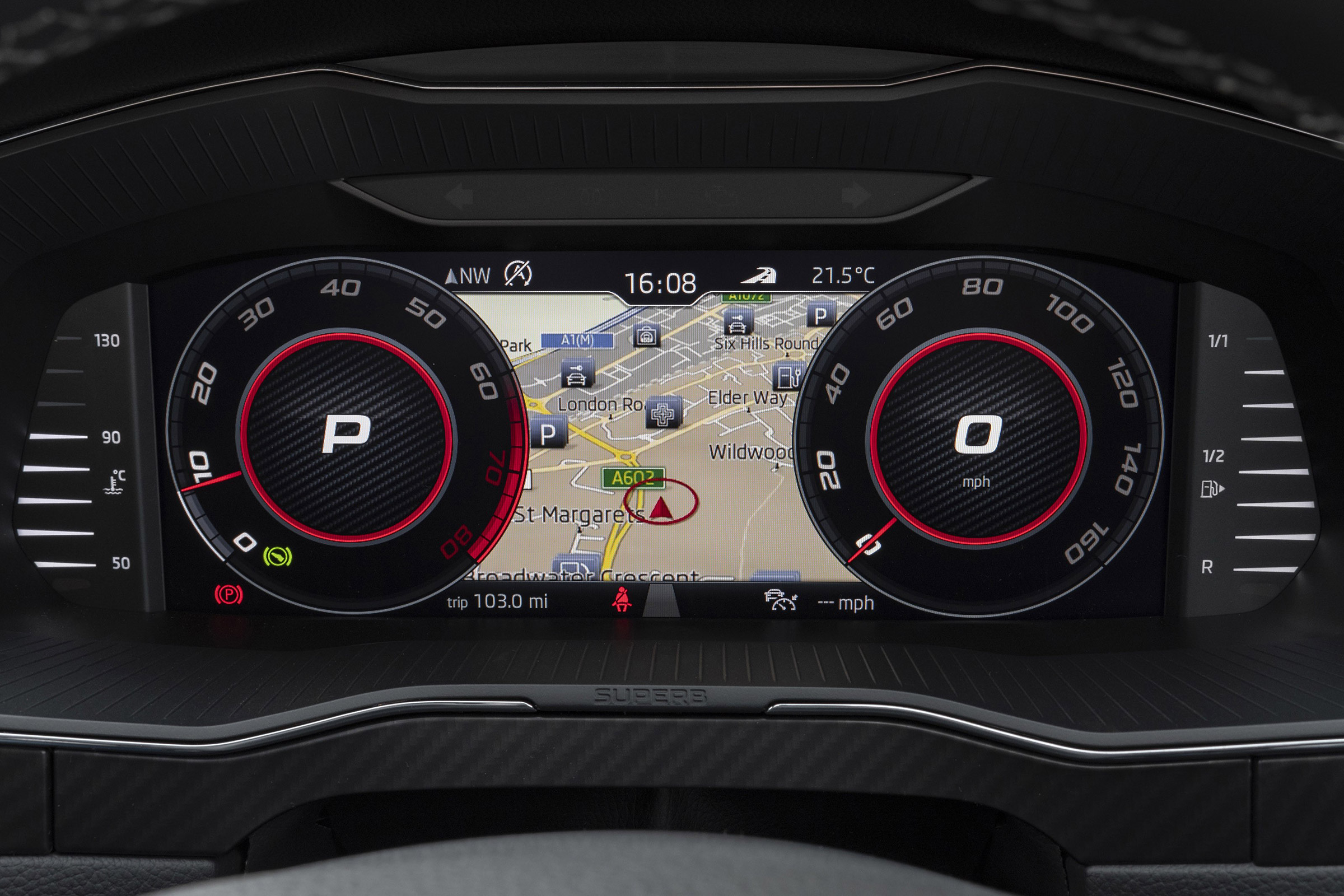 Skoda Superb - dials