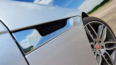Used Jaguar F-Type - detail