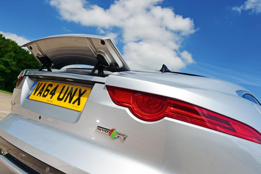Used Jaguar F-Type - spoiler