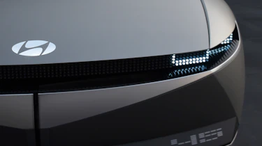 Hyundai 45 Concept - badge