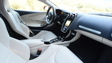 McLaren GT - seats