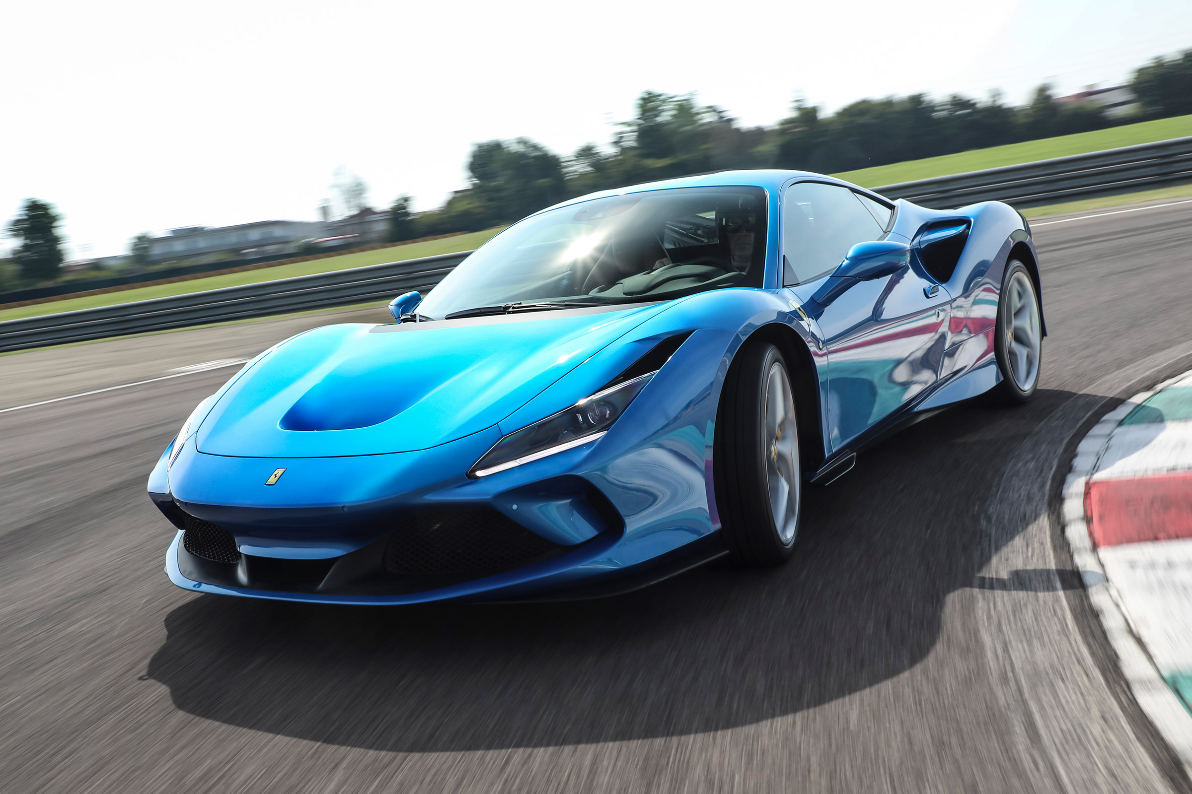 Ferrari F8 Tributo - front cornering