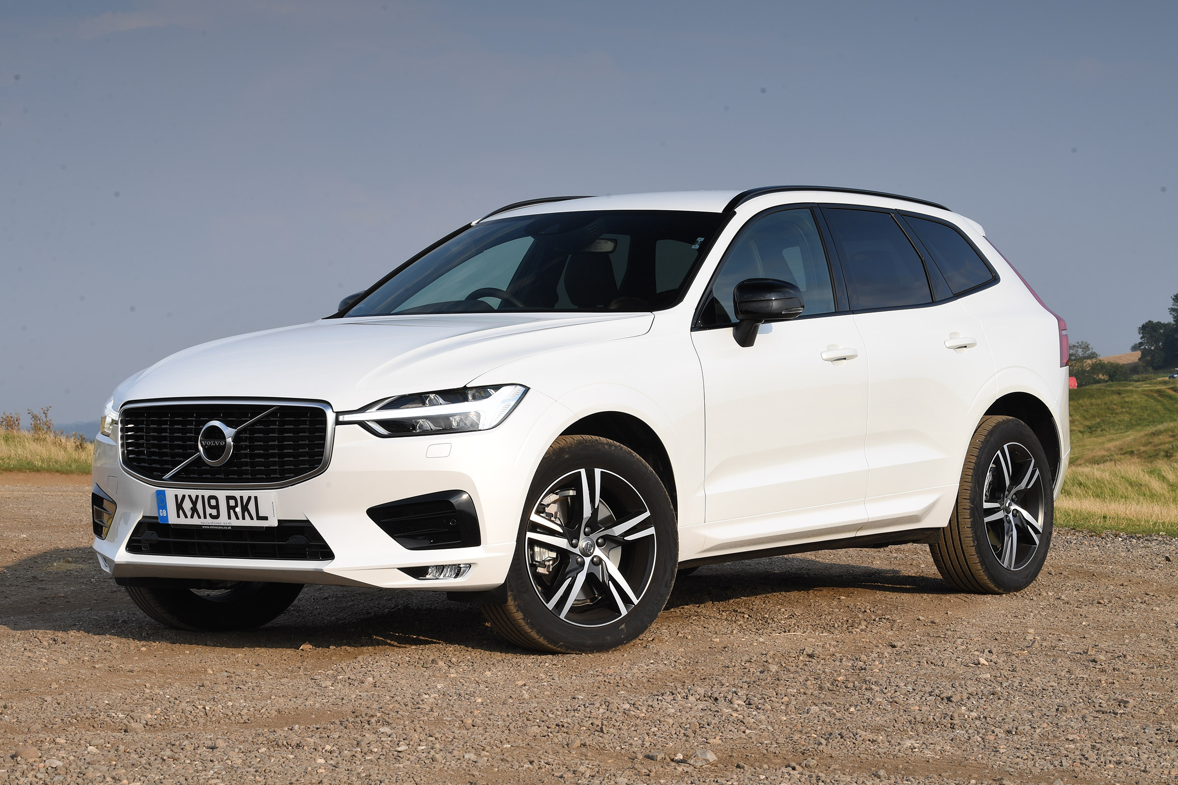 Volvo XC60 - front static