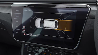 Skoda Superb - parking assist