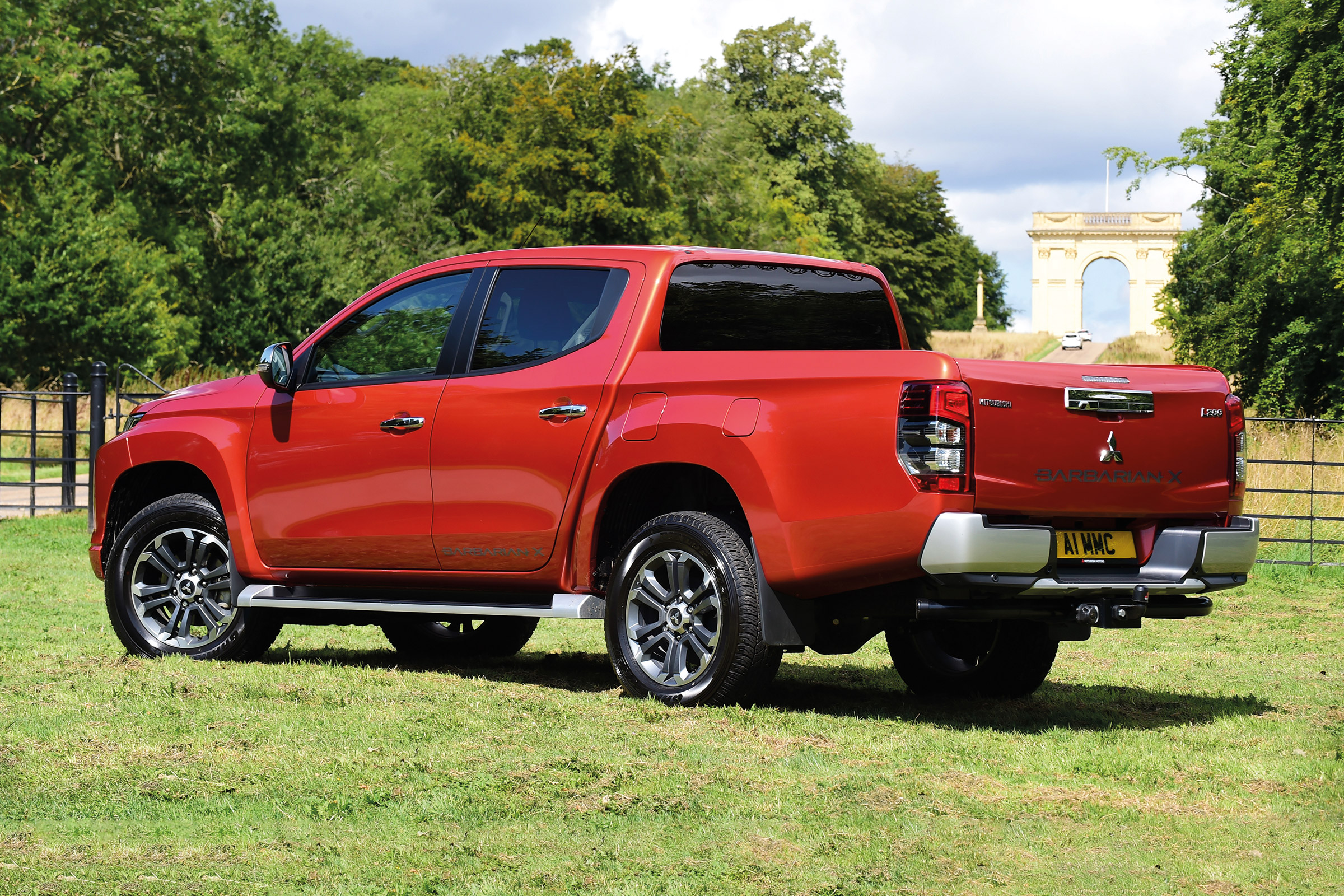 Mitsubishi L200 - rear static