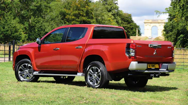 Mitsubishi L200 - rear static
