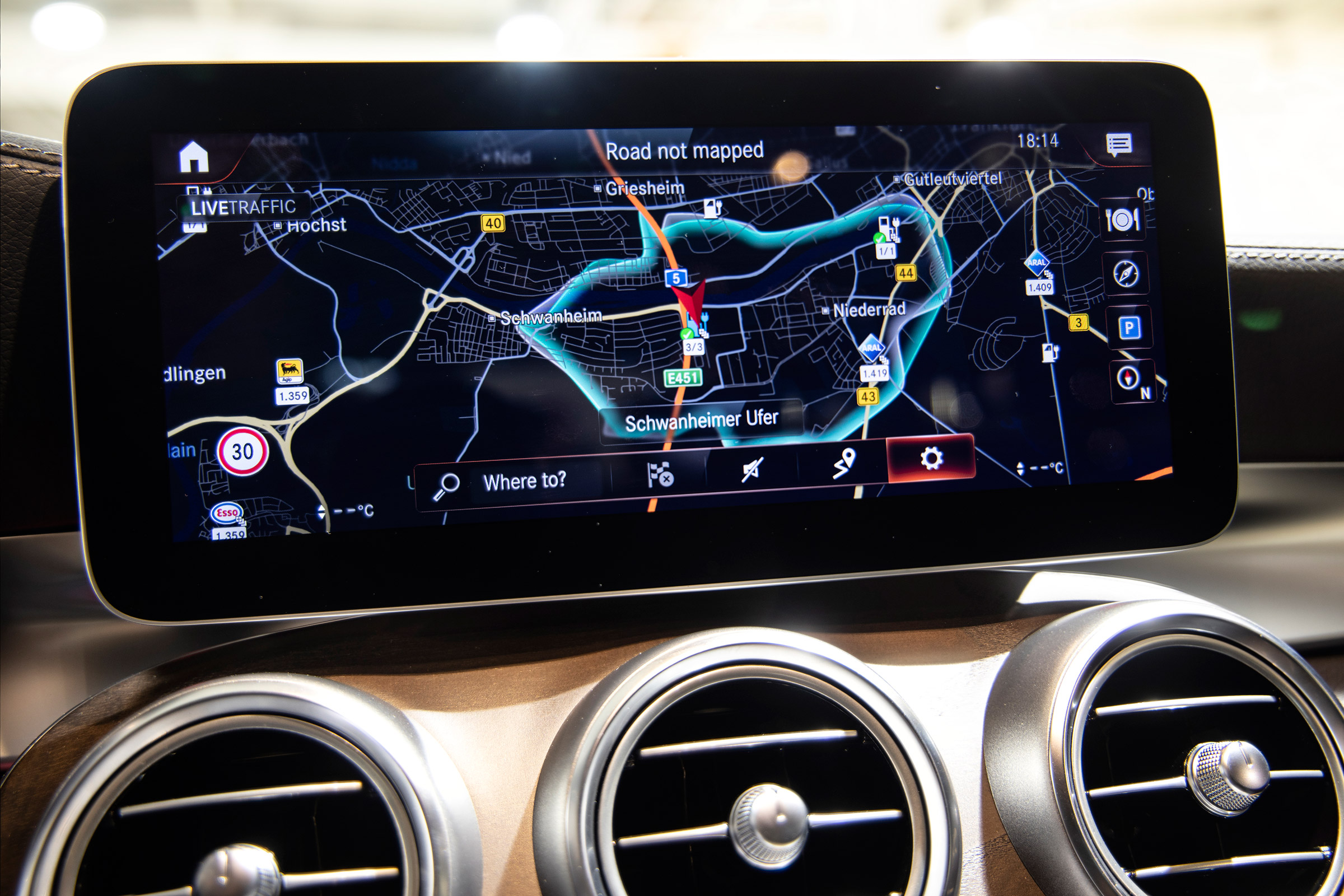 Mercedes A 250 e - sat-nav
