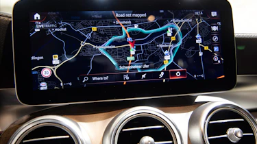 Mercedes A 250 e - sat-nav