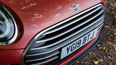 MINI Clubman - grille