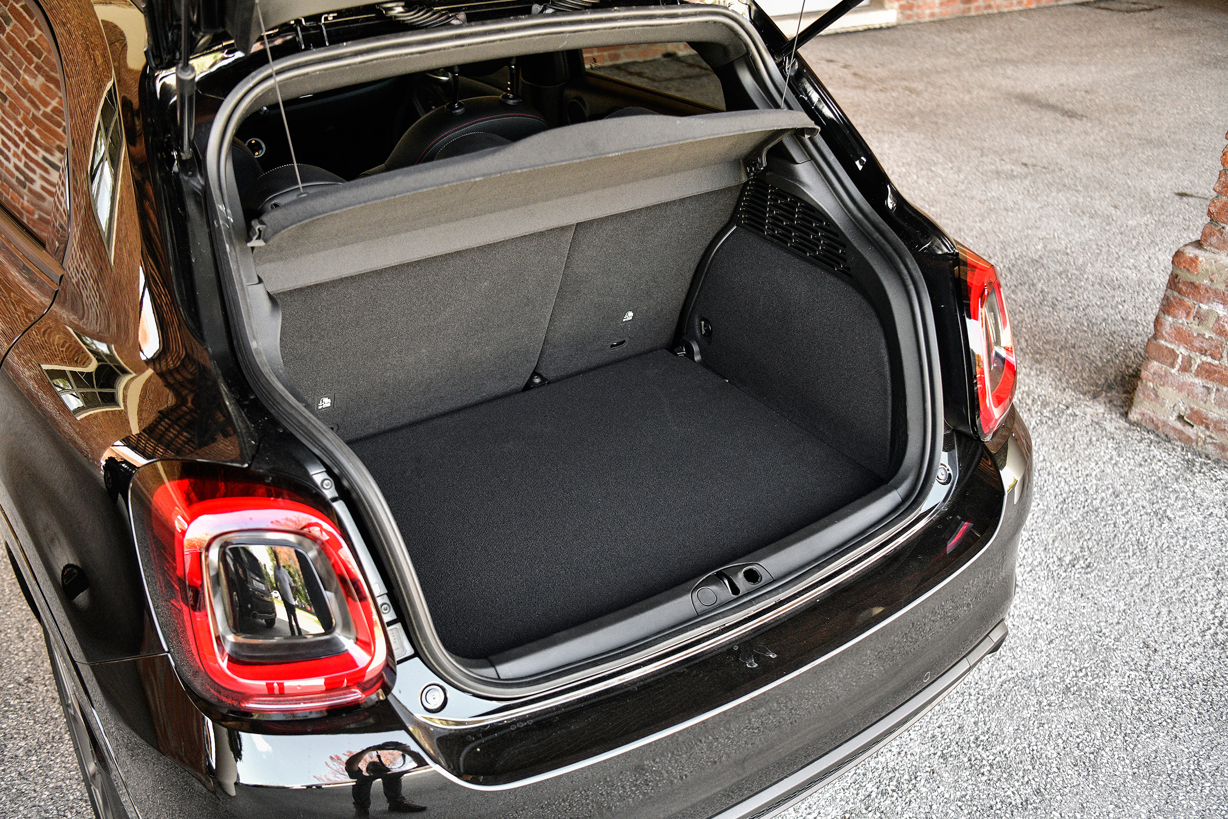 Fiat 500 X Sport - boot