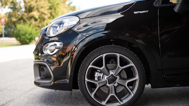 Fiat 500 X Sport - wheel
