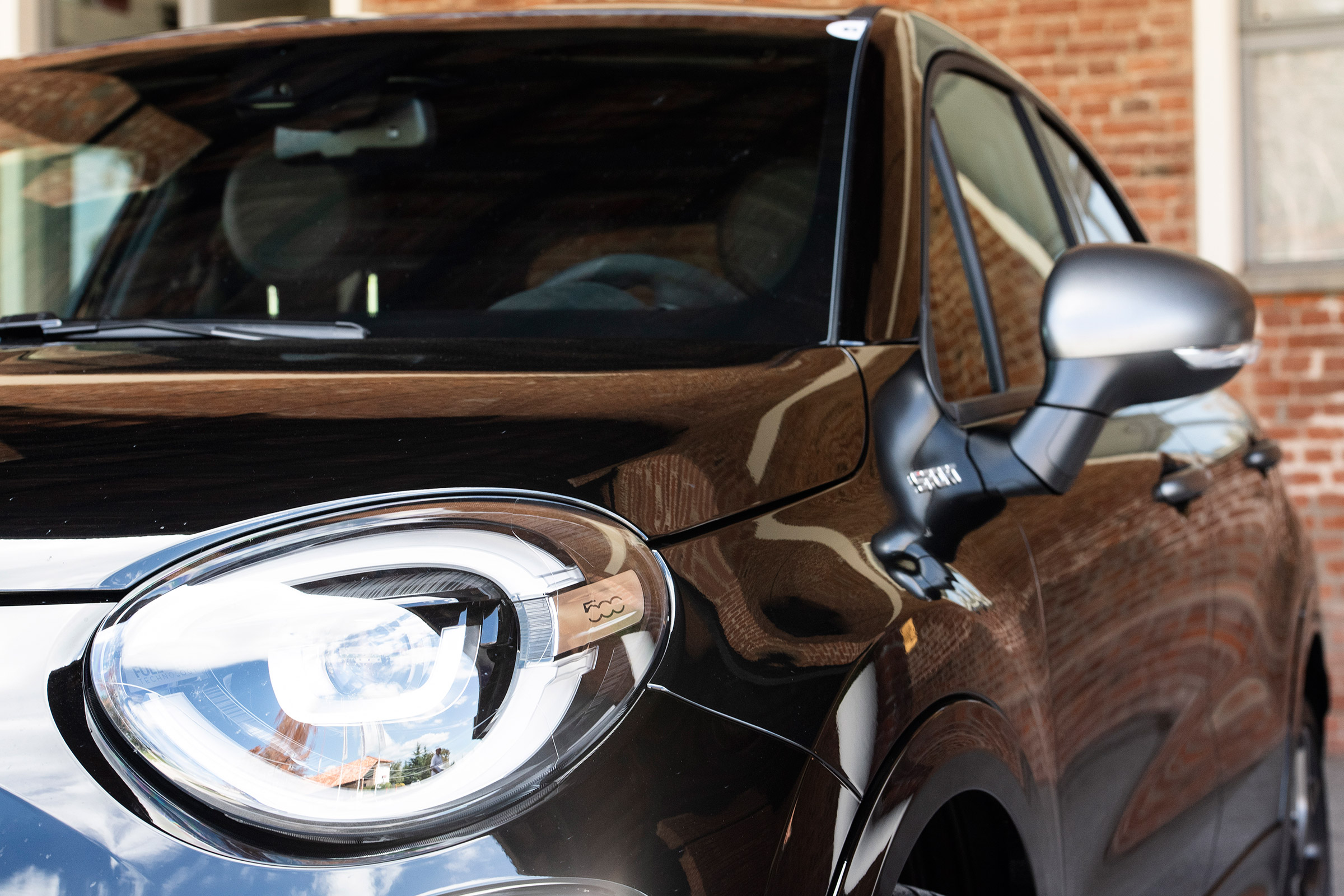 Fiat 500 X Sport - front light