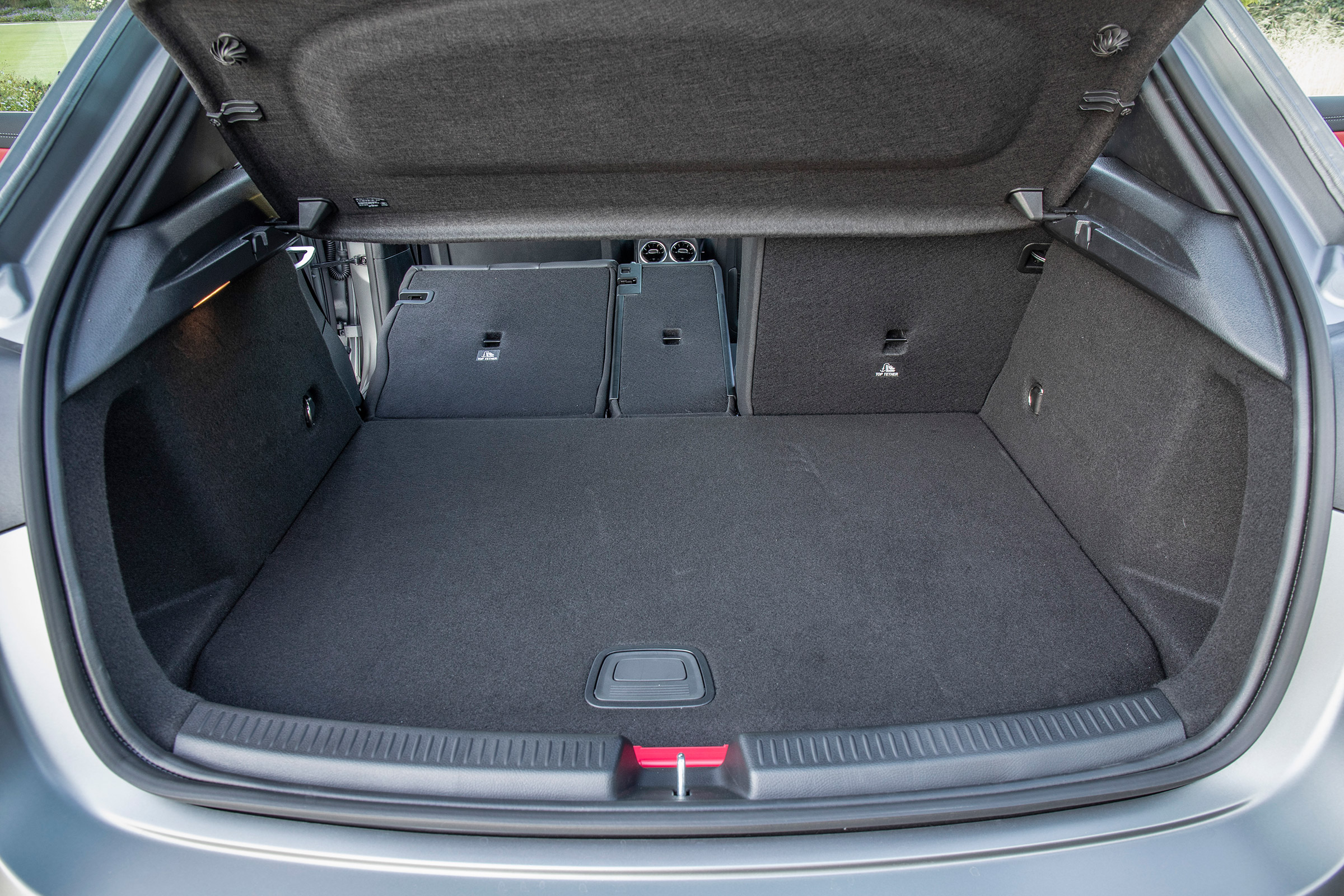 Mercedes A 250 e - boot