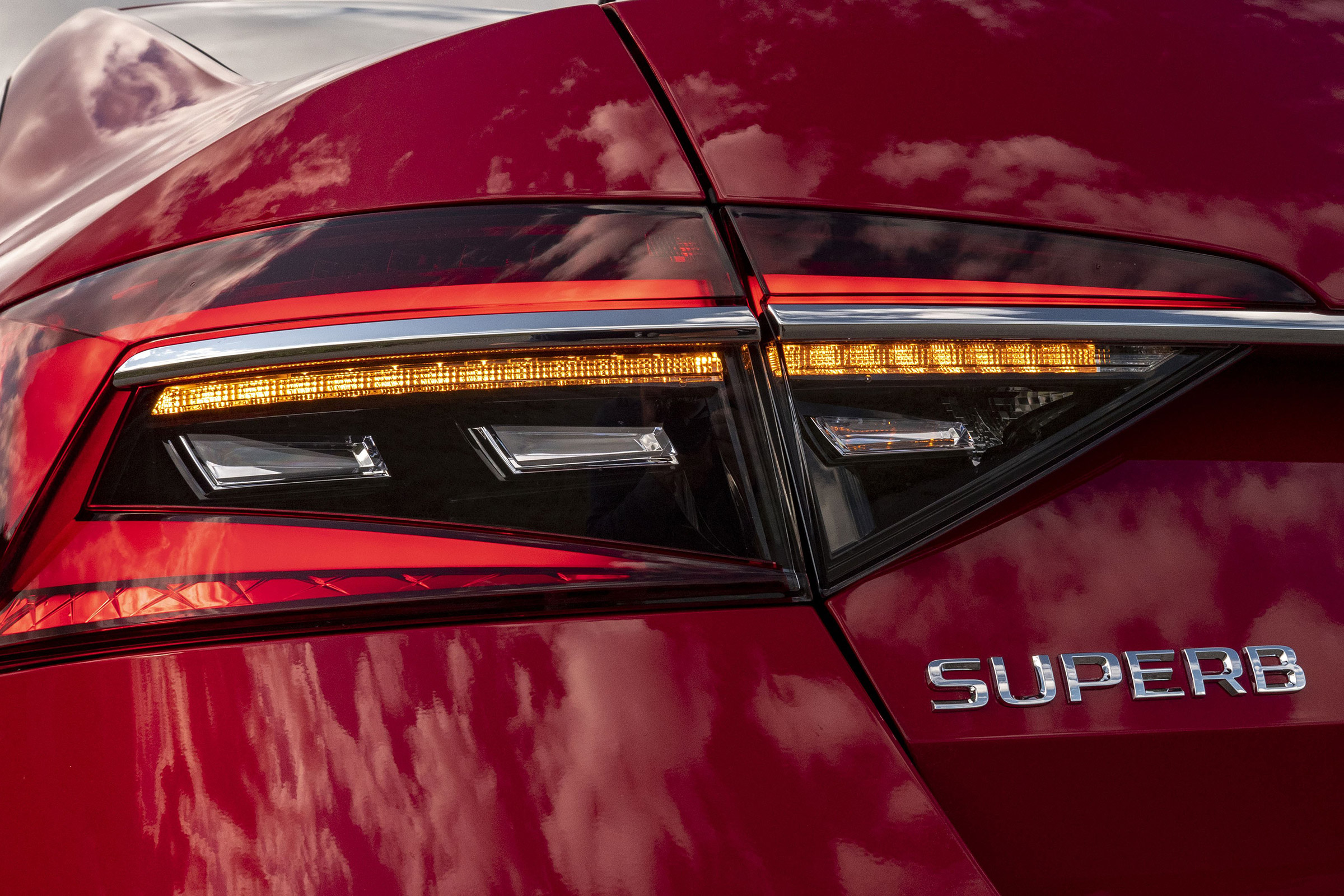 Skoda Superb - Superb badge
