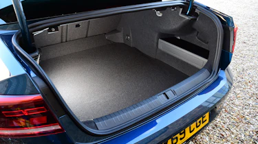 Volkswagen Passat - boot