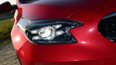 Kia XCeed - front light