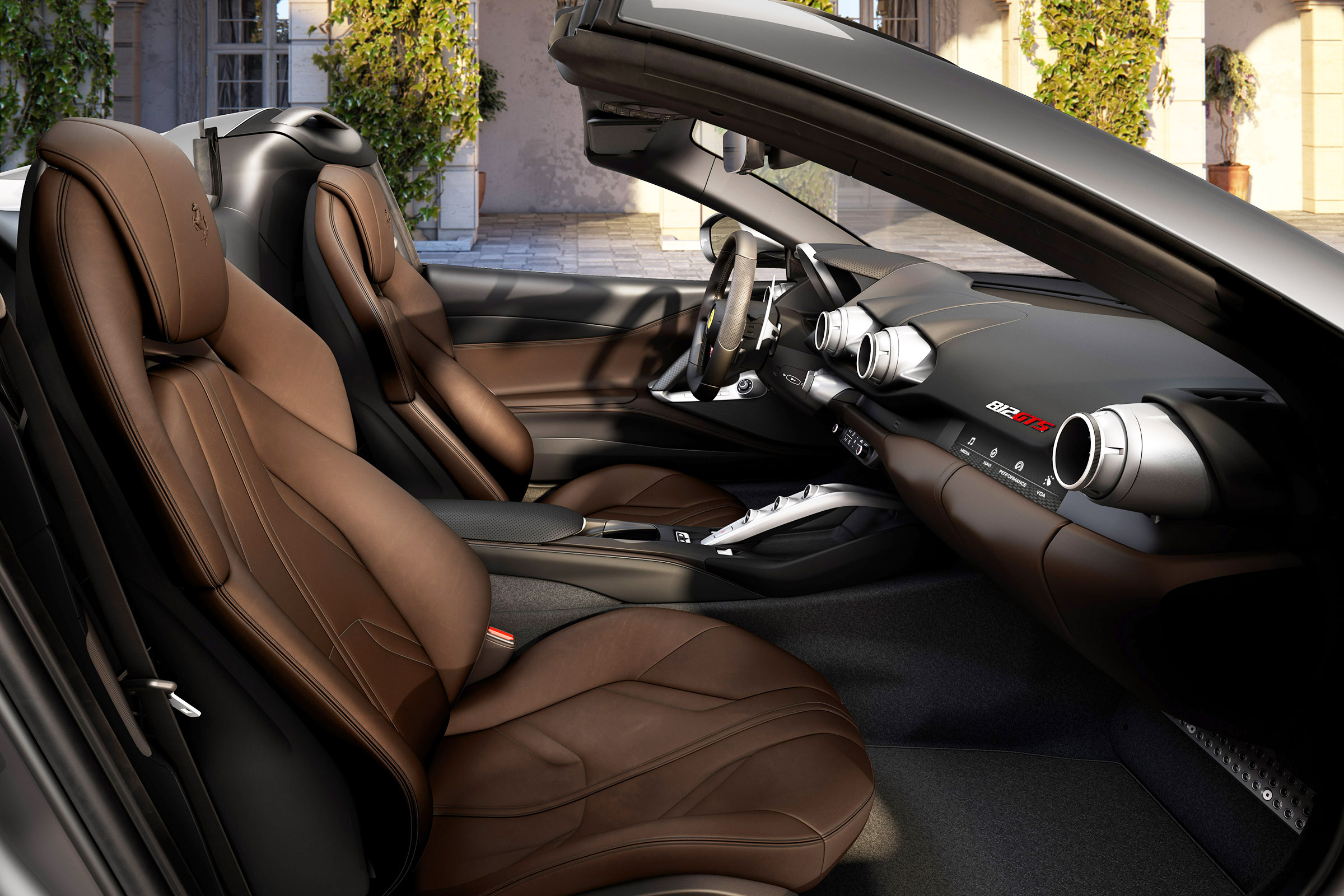 Ferrari 812 GTS - seats