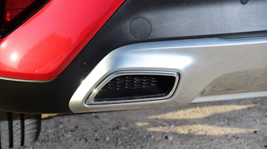 Kia XCeed - exhaust