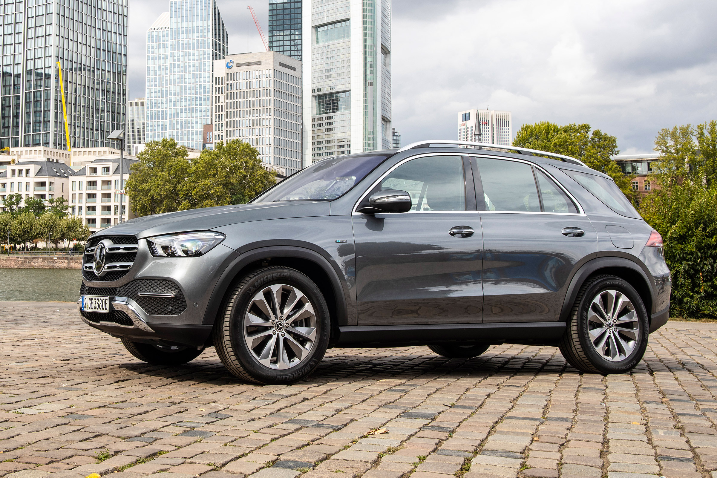 Mercedes GLE 350 de - side