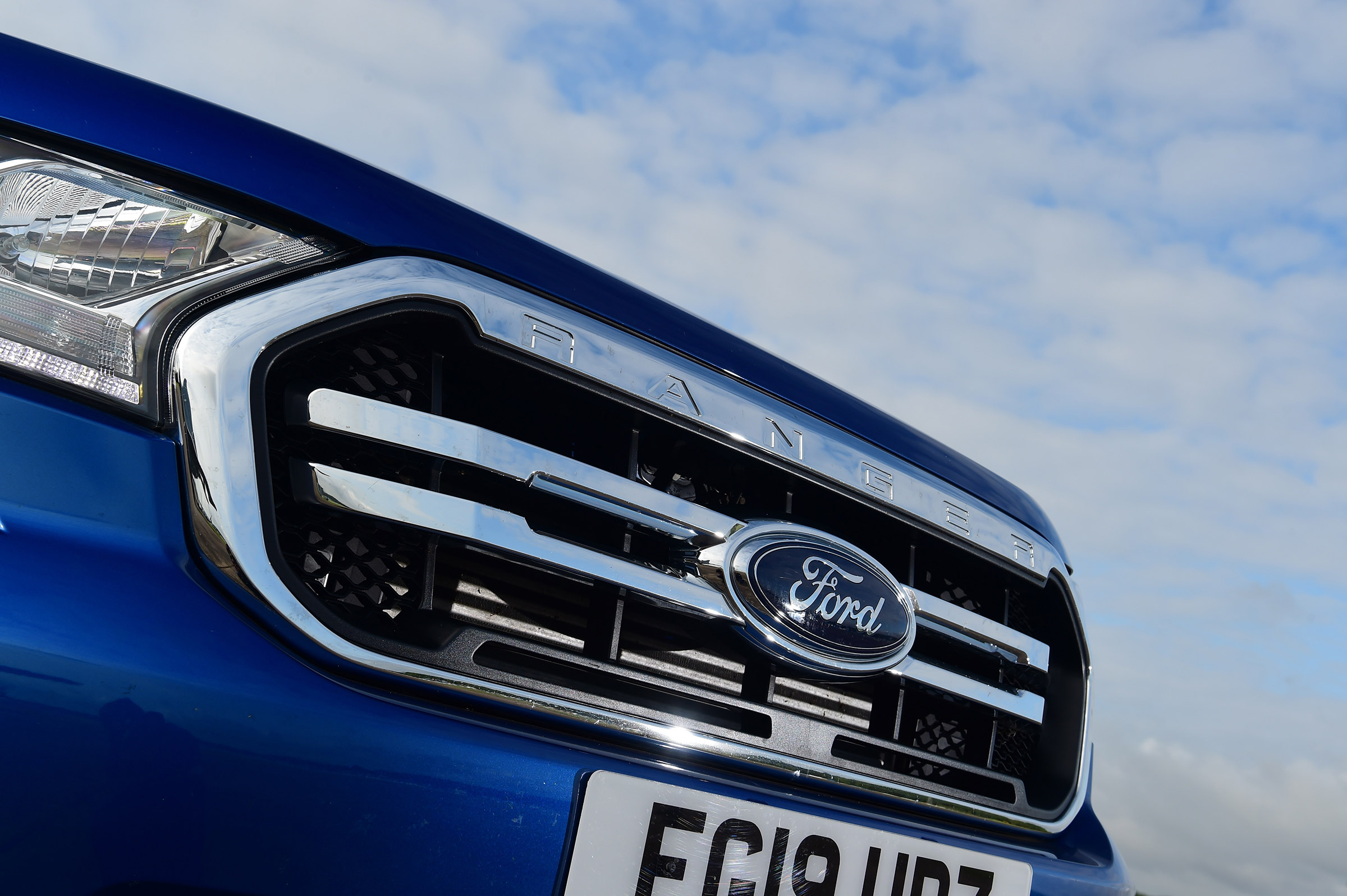 Ford Ranger - grille