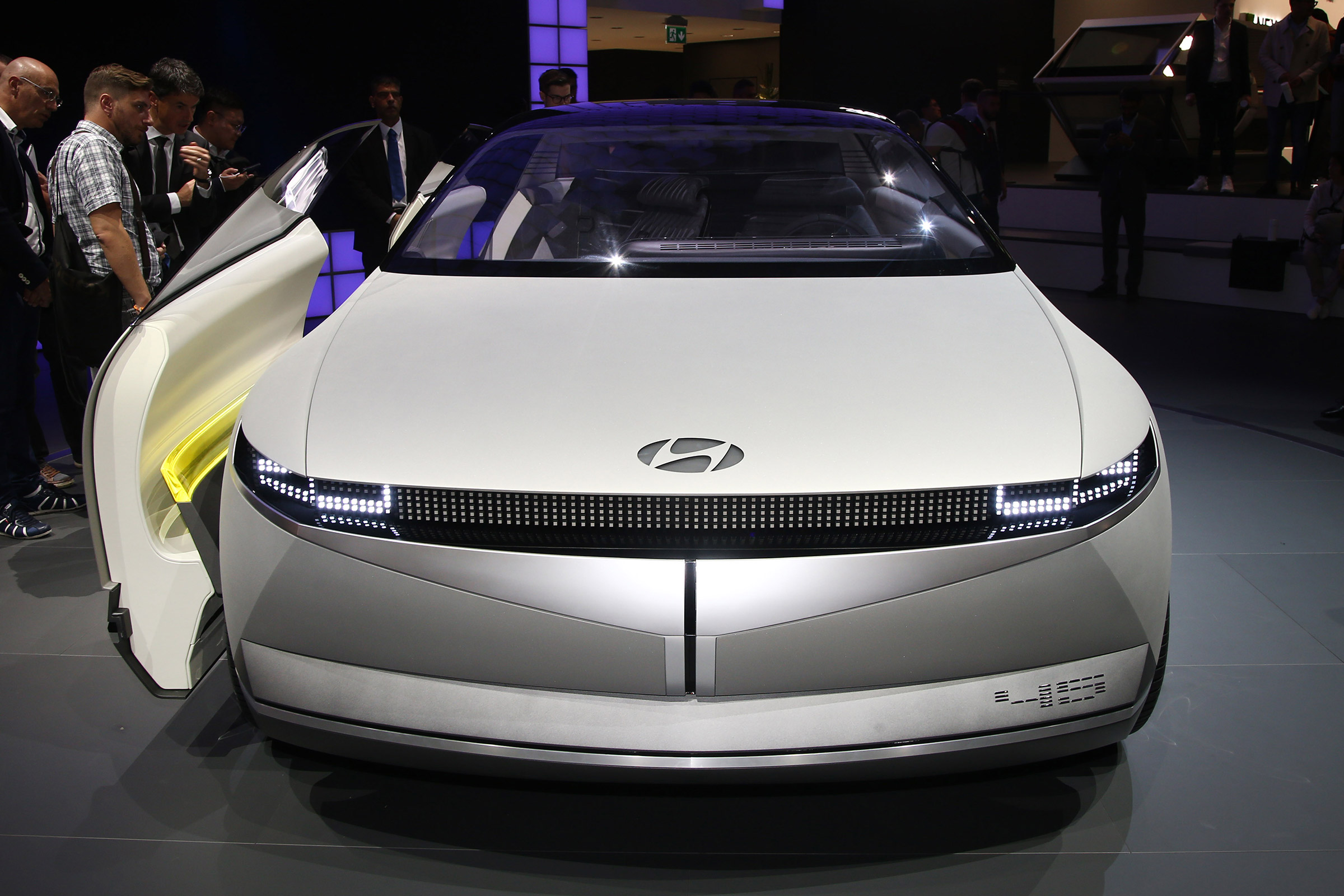 Hyundai 45 concept - Frankfurt full front