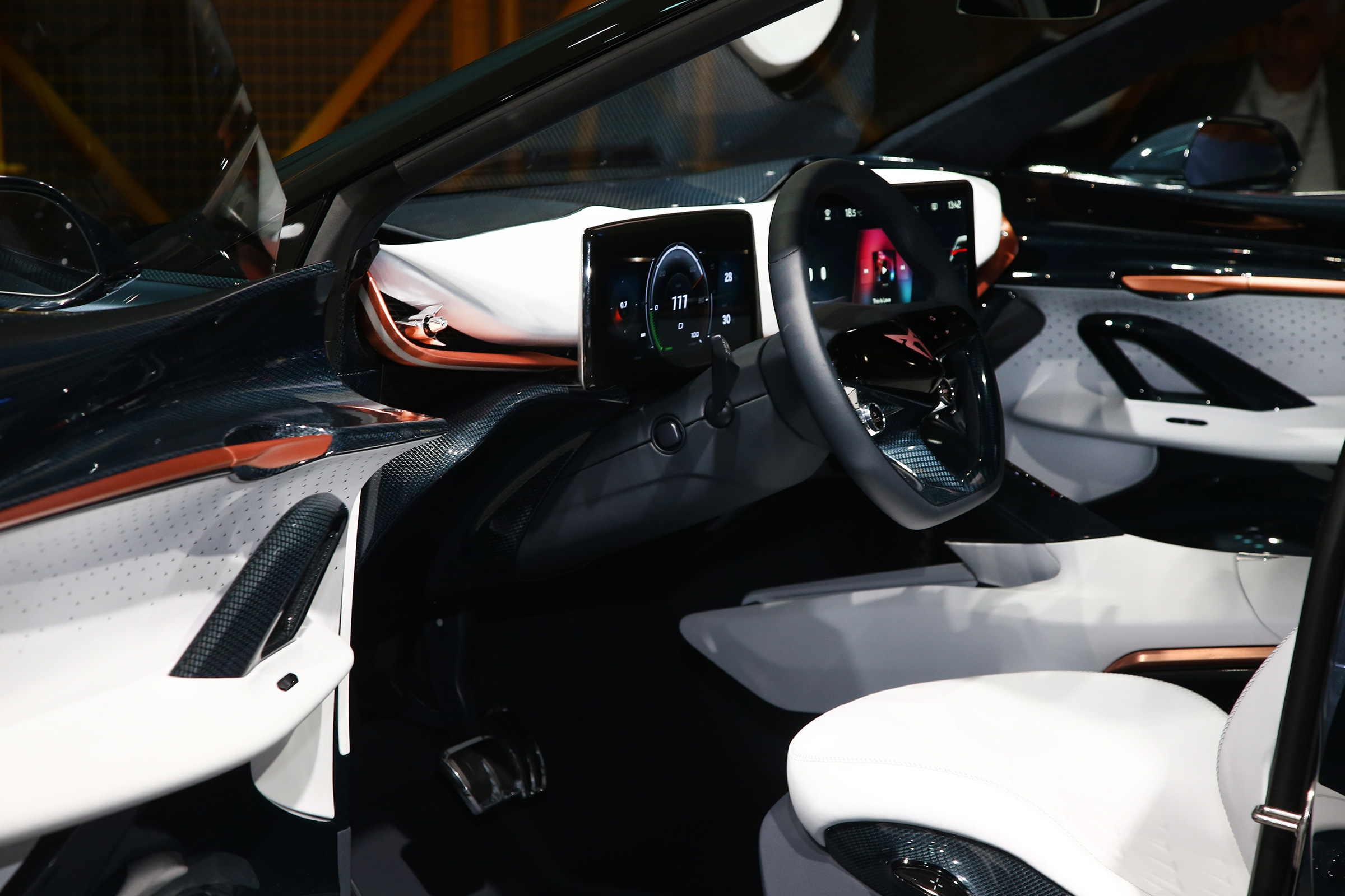 Cupra Tavascan - interior Frankfurt