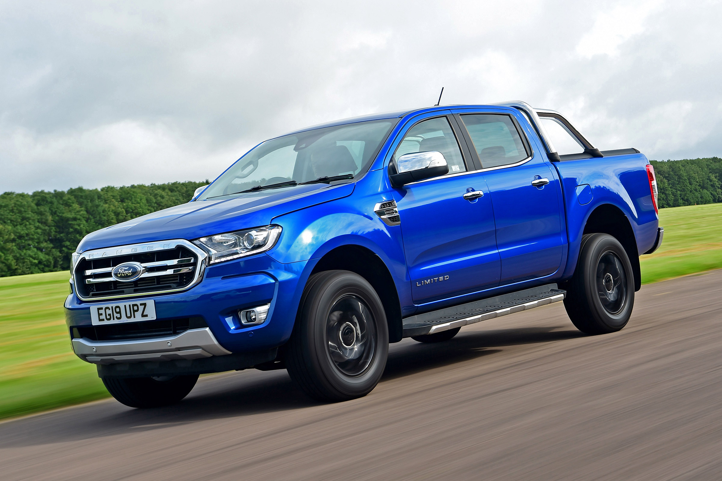 Ford Ranger - front driving