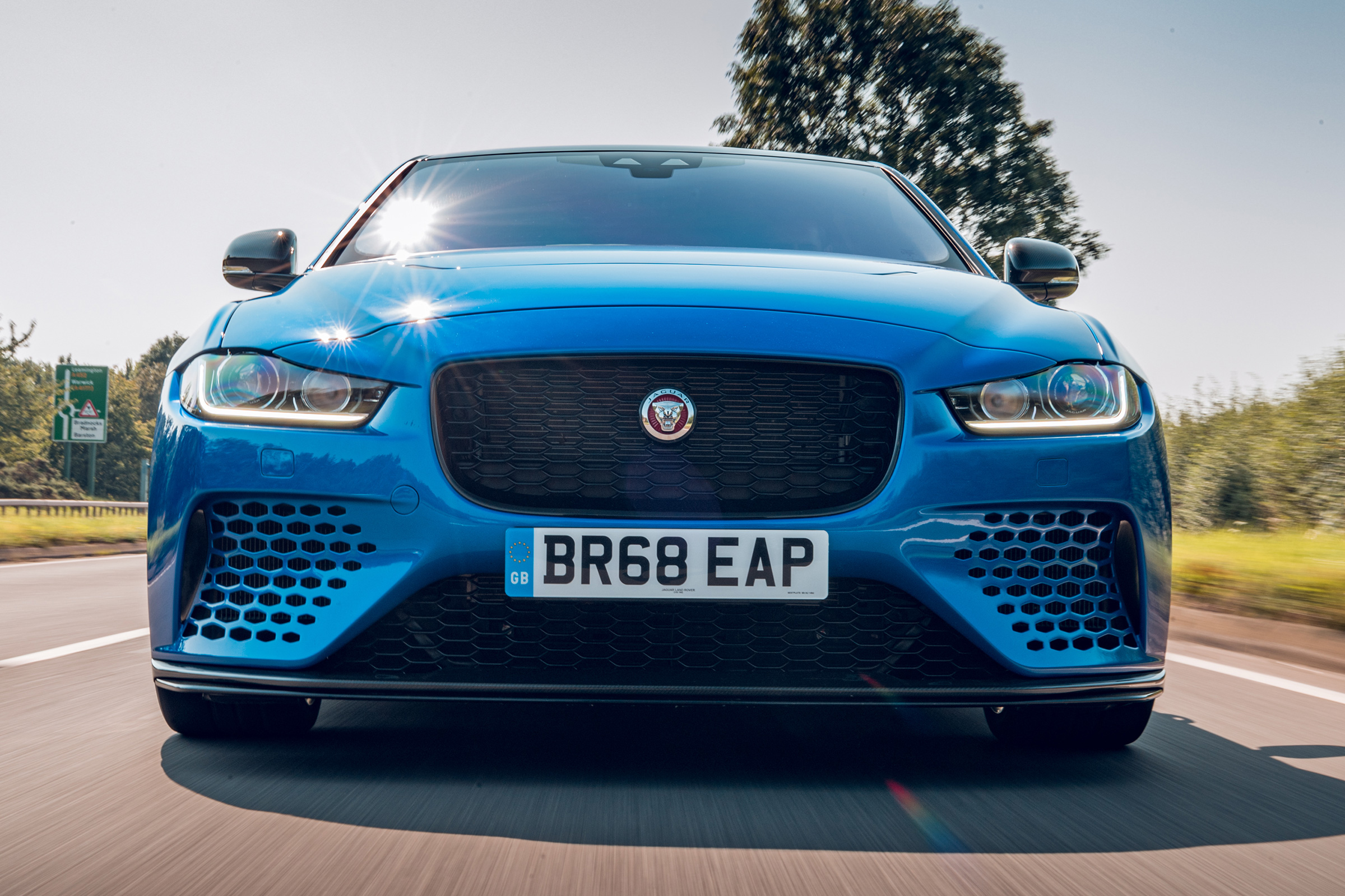 Jaguar XE Project 8 -  grille