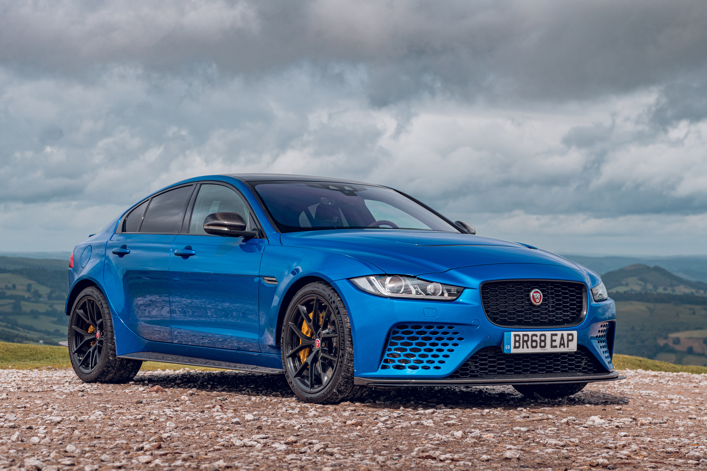 Jaguar XE Project 8 - static