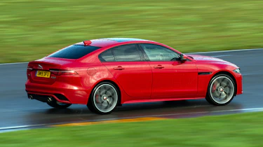 Jaguar XE P300 Long termer - side