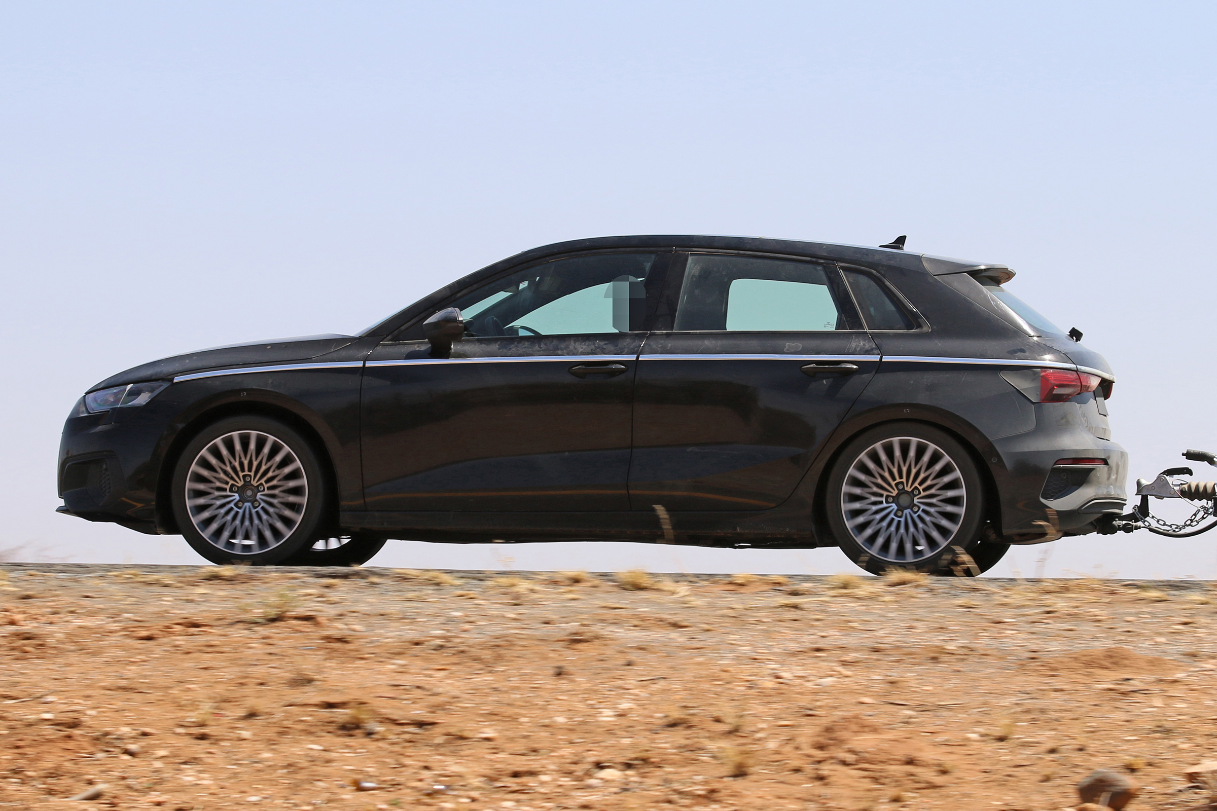Audi A3 2020 - side