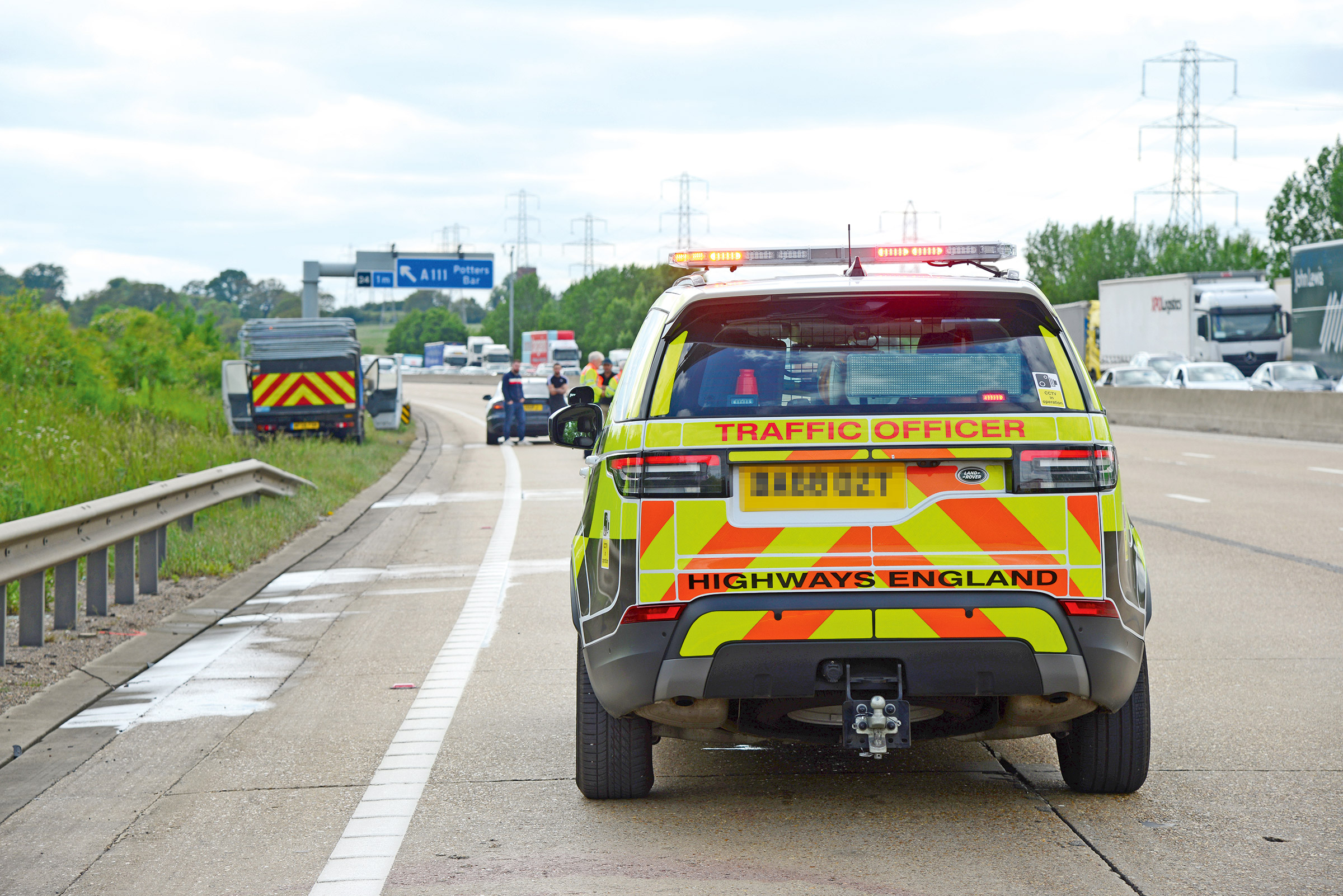 Highways England - Discovery rear