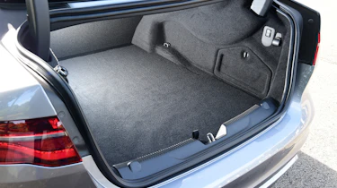 Jaguar XE - boot