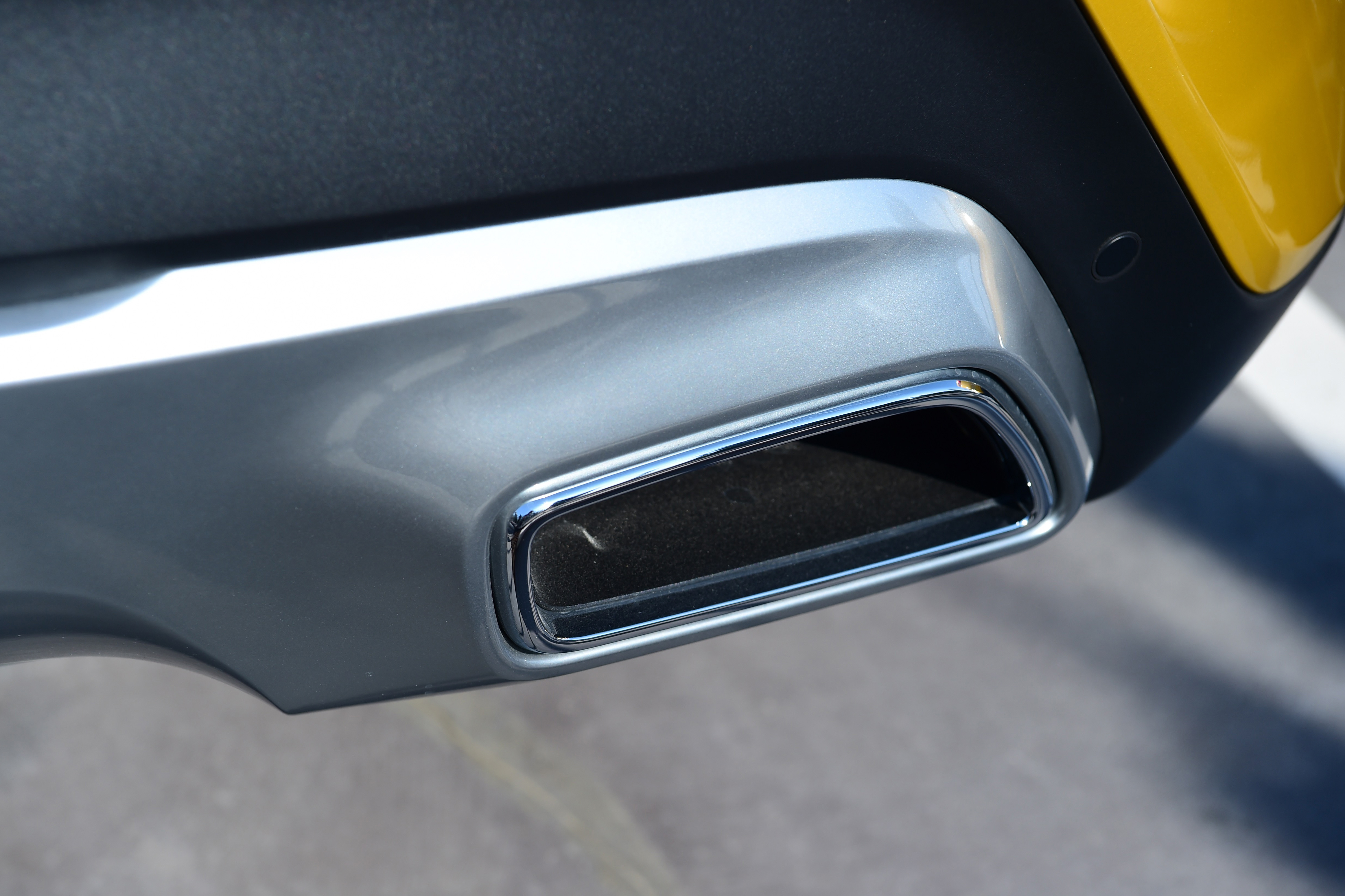 Kia XCeed - exhaust