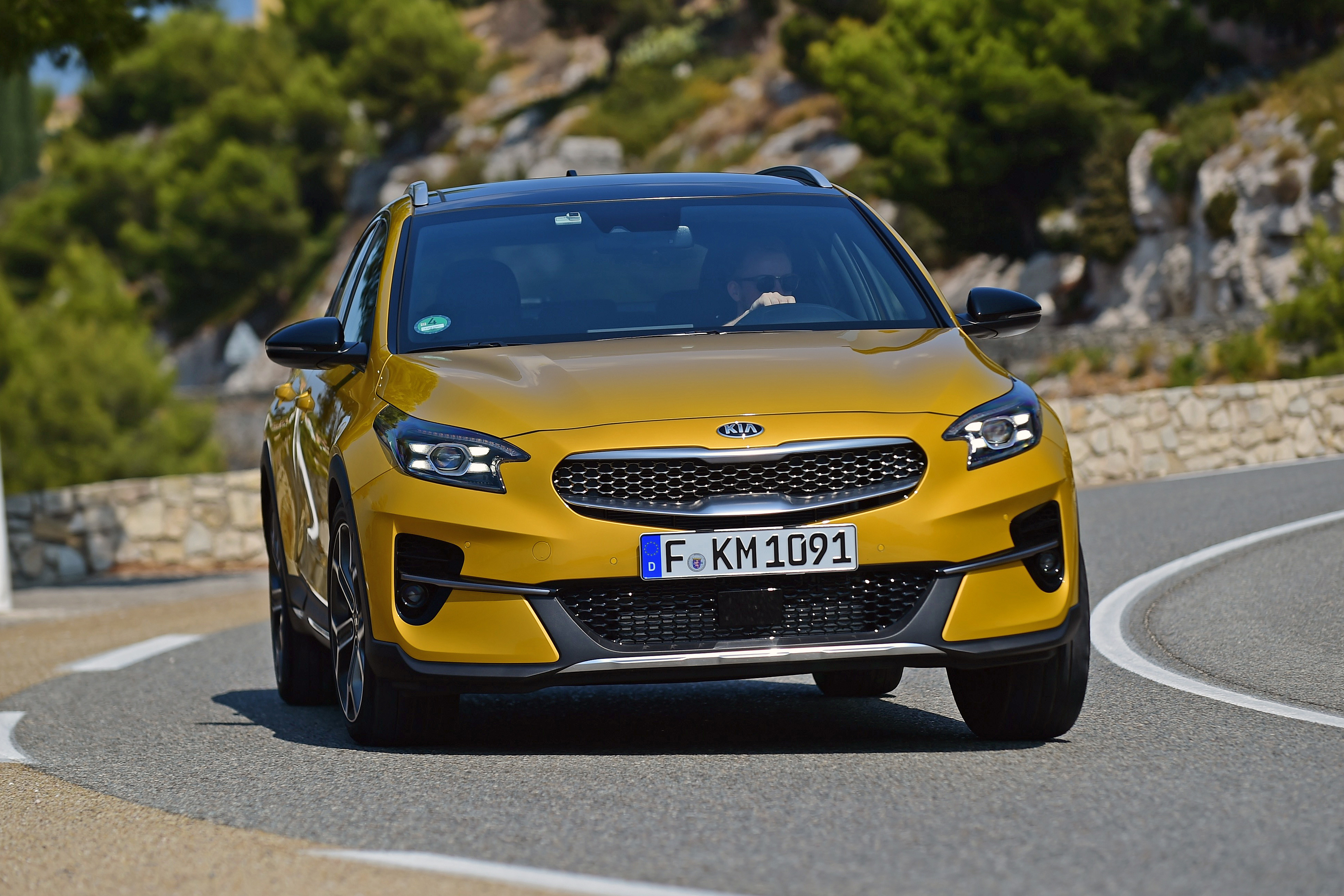 Kia XCeed - cornering