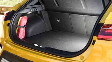 Kia XCeed - boots