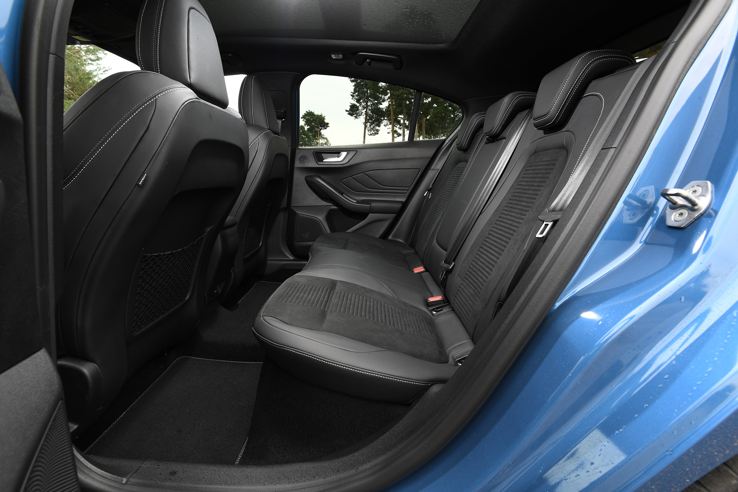 Ford Focus ST - rear seats