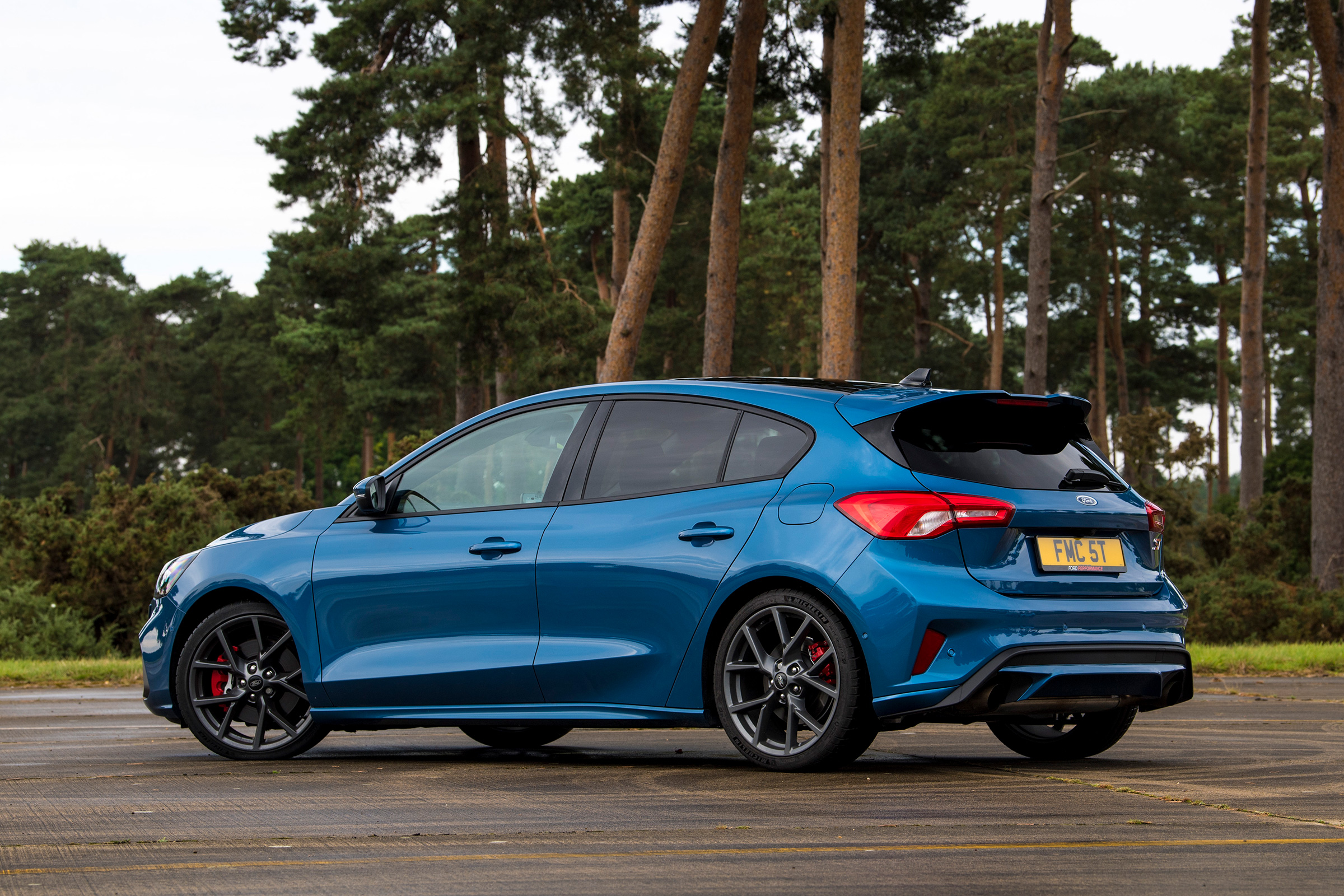 Ford Focus ST - side